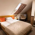 Dolce Hotel